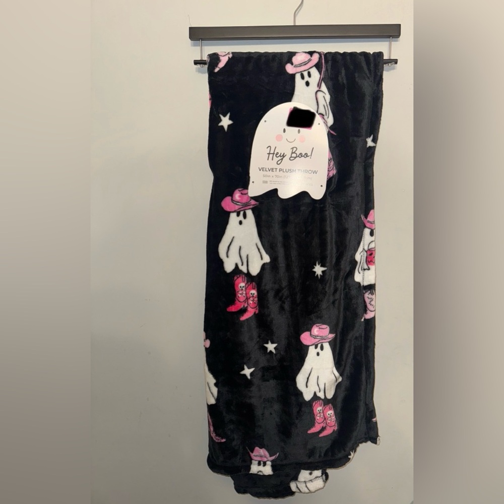 Hey boo Halloween Pink Cowgirl Ghost Plush Throw